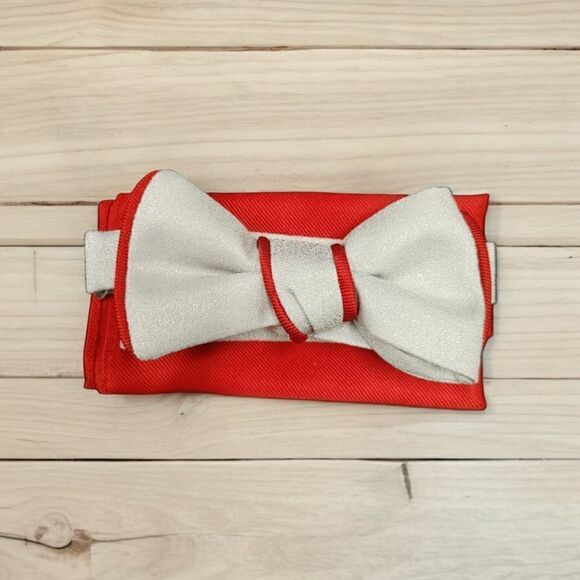 MEN'S LARR BRIO BOW TIE AND POCKET SQUARE. - Picture 1 of 3